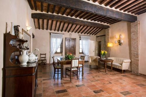 Camere Dentro Il Castello Hotel in Castellina in Chianti