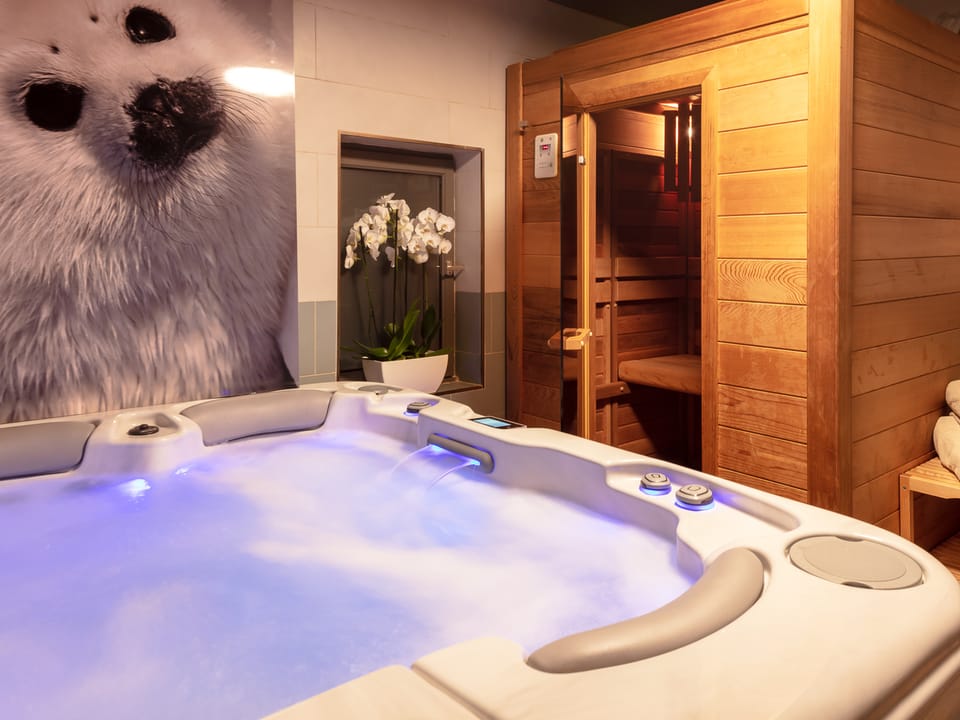 Logis Hotel Carcarille Hotel in Gordes