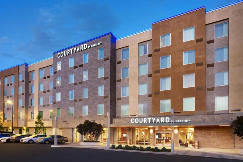 Courtyard by Marriott Los Angeles LAX/Hawthorne Hotel in Hawthorne