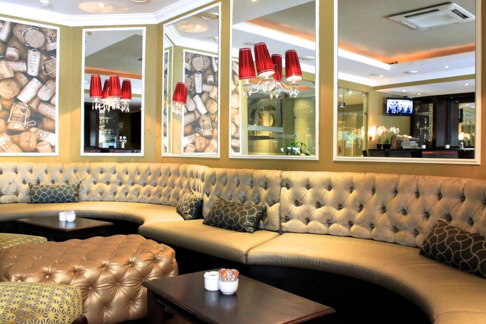 Bar/lounge