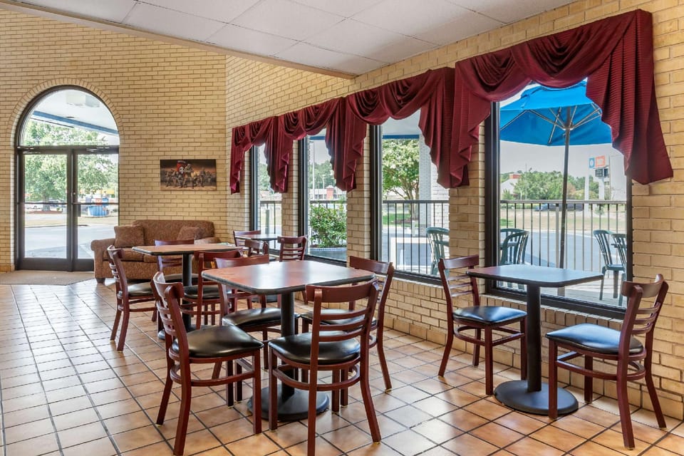 Econo Lodge Fayetteville I-95 Hotel in Fayetteville