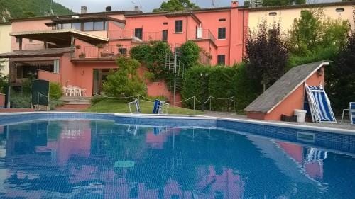 Albergo Montenerone Hotel in Umbria