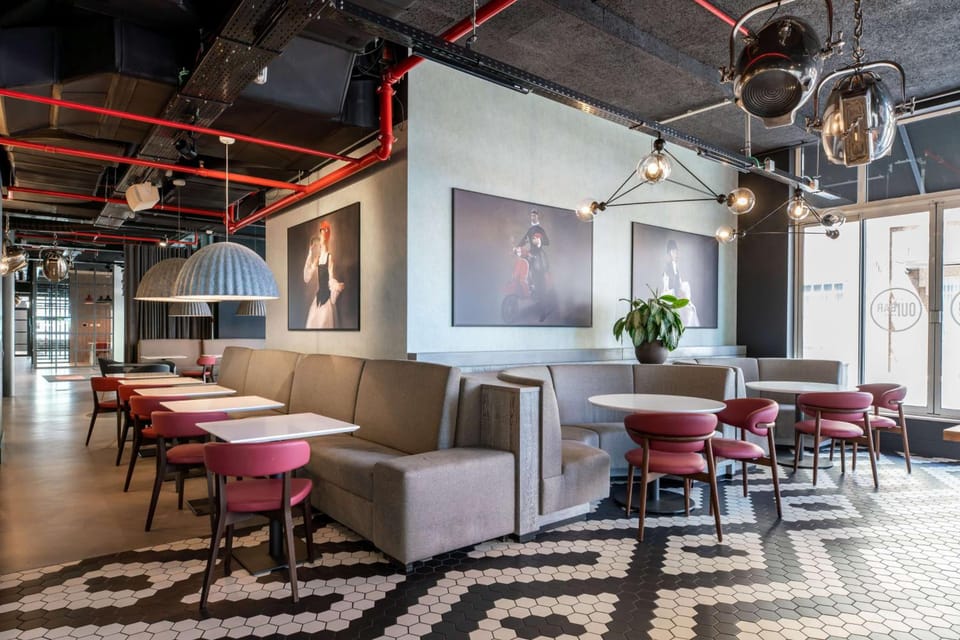 Radisson RED Brussels Hotel in Ixelles