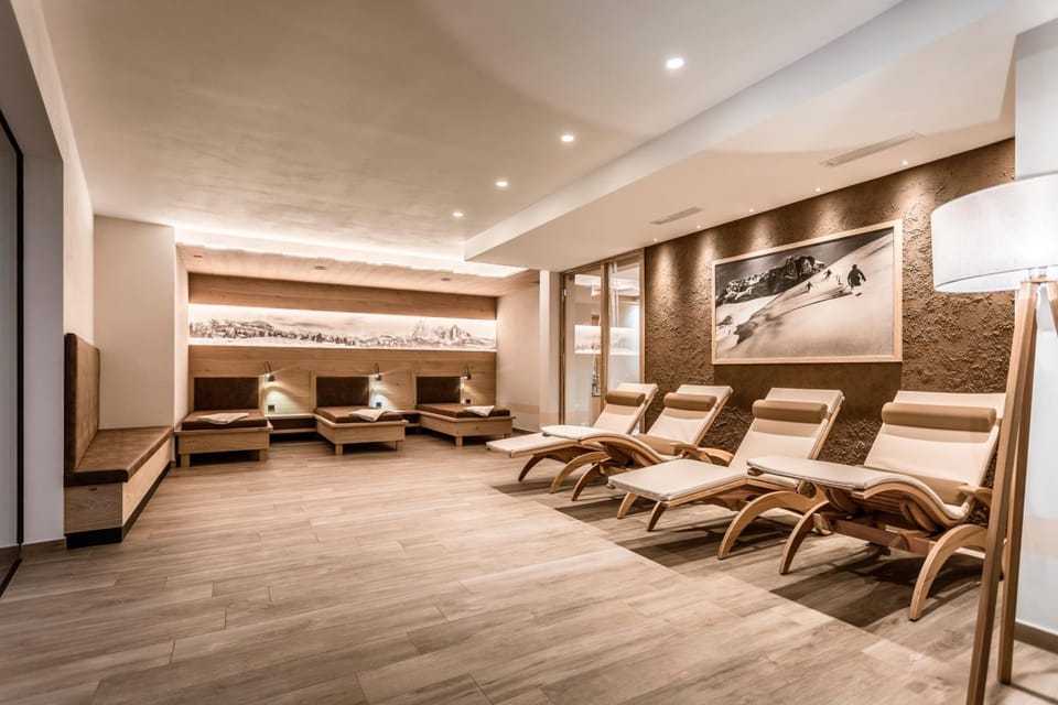 Luxury Chalet Plazola Hotel in Sëlva