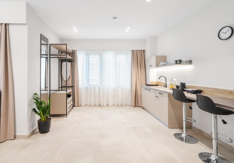 ELA FIVE RESIDENCES Hotel in Athens