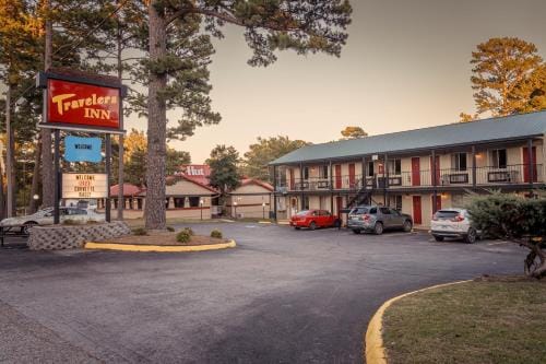Traveler's Inn Lodge in Eureka Springs