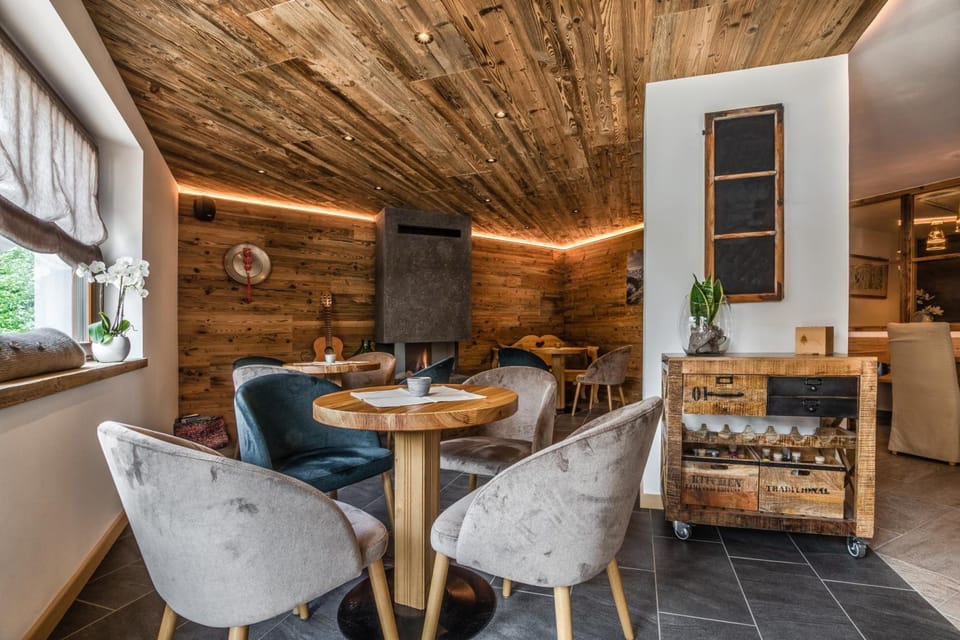 Bar/lounge