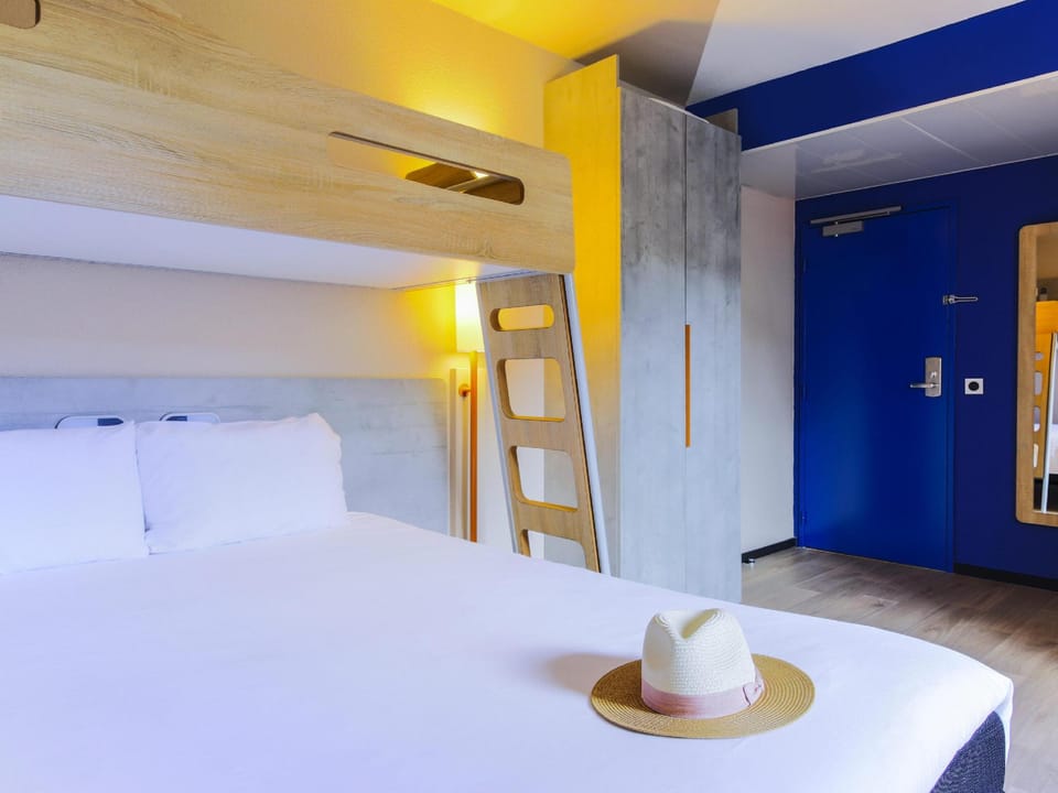 Guestroom