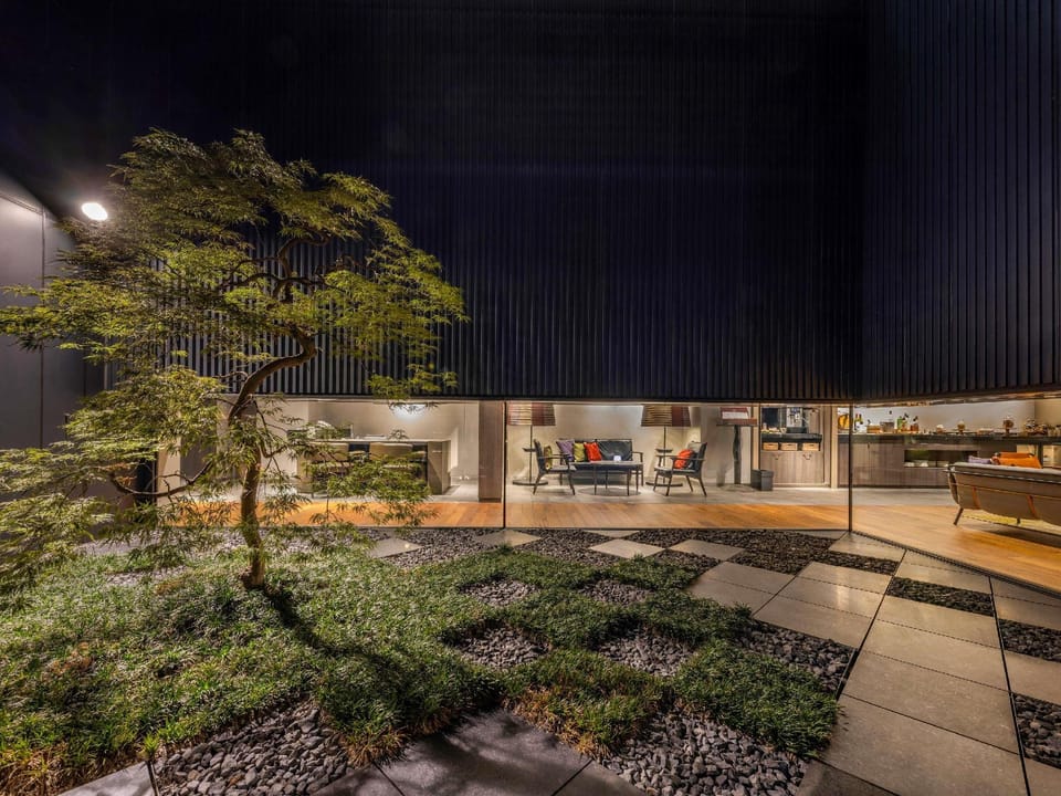 Pullman Tokyo Tamachi Hotel in Kanagawa Prefecture