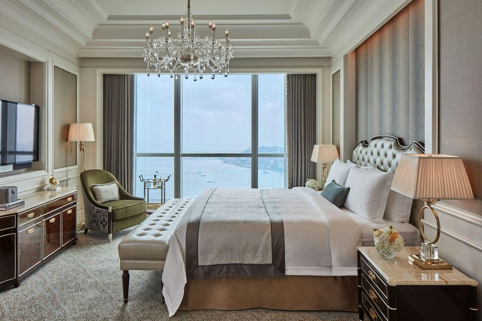 Suite room