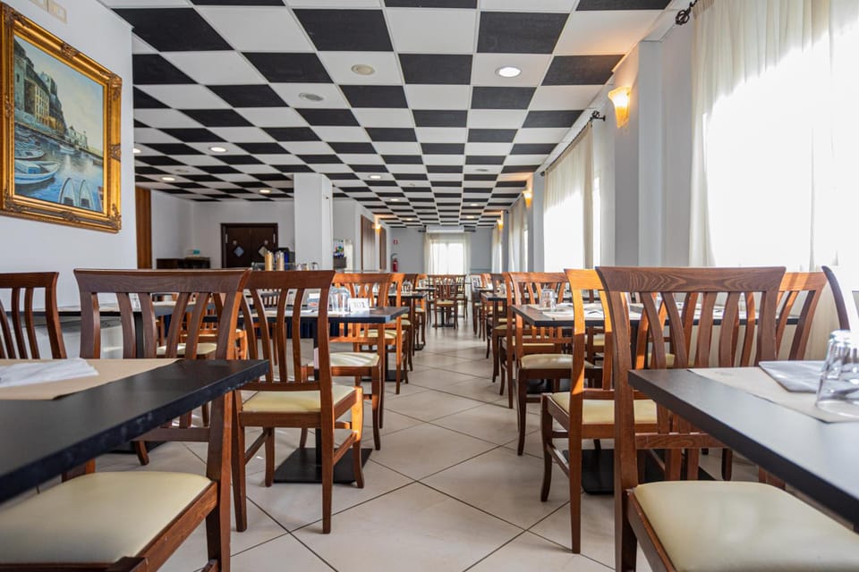 Hotel Caggiari Hotel in Senigallia