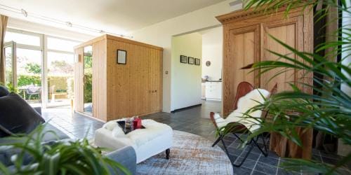 B&B Art'Aviation Hotel in Flanders