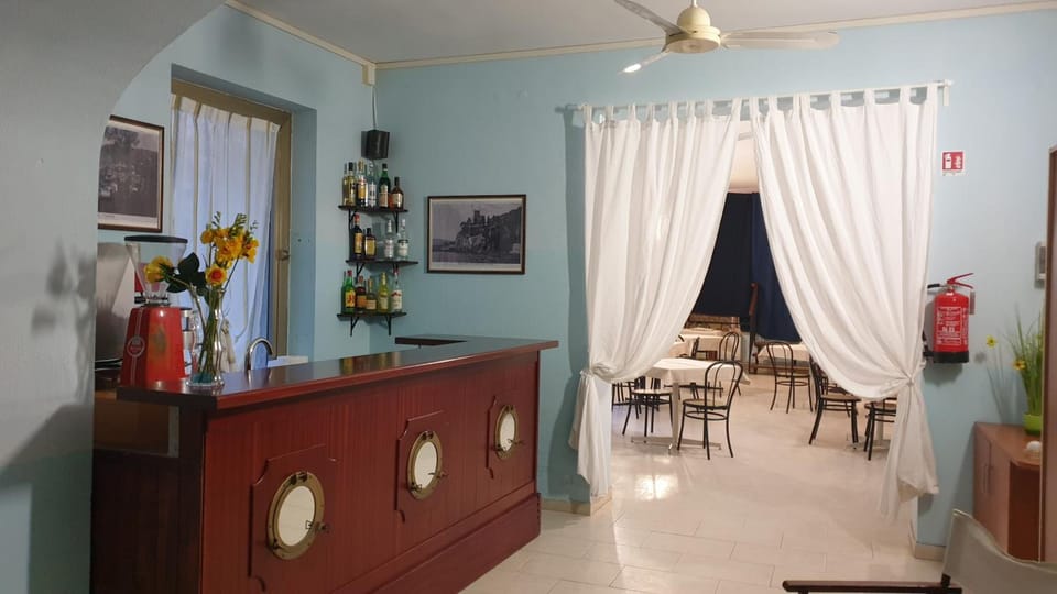 Bar/lounge