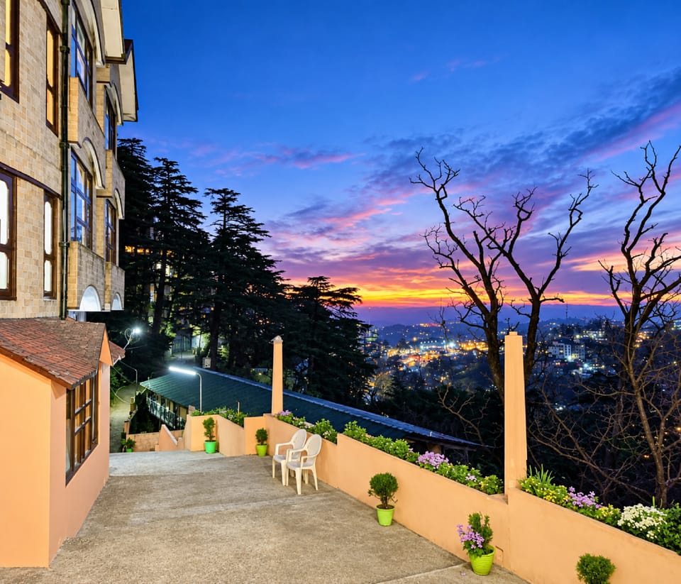 Hotel Amar Palace Shimla Hotel in Shimla