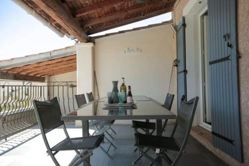 Maison 4 chambres avec piscine Hotel in Provence-Alpes-Côte d'Azur
