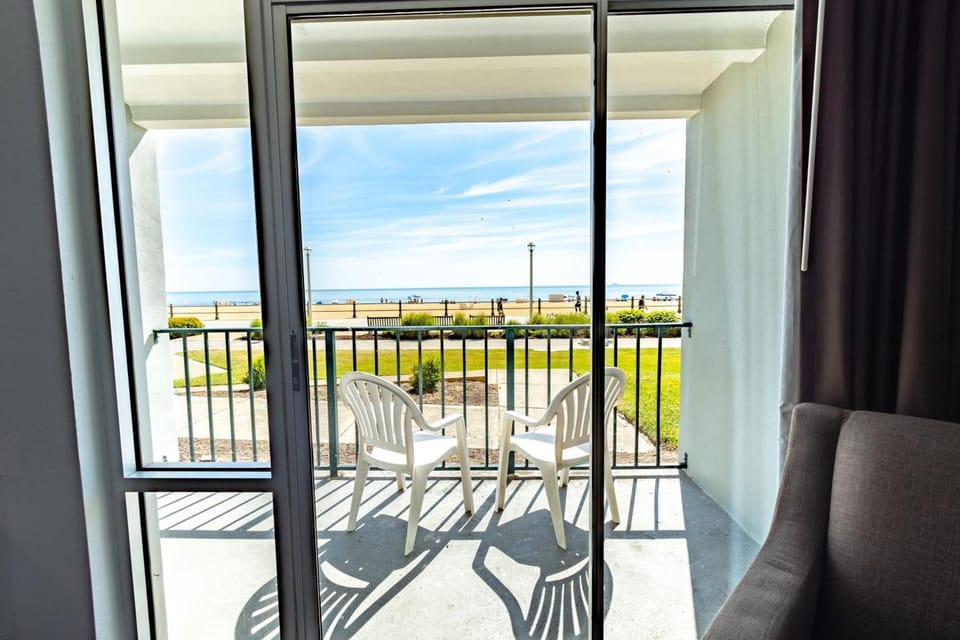 Seaview Hotel Hotel in Virginia Beach