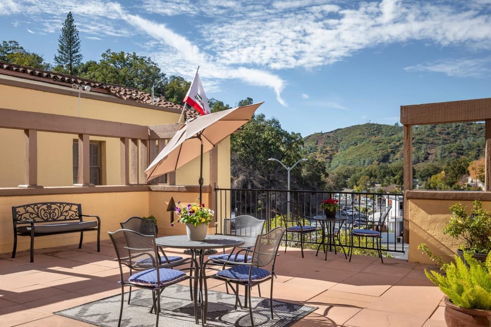 The Sonora Inn Hotel in Sonora
