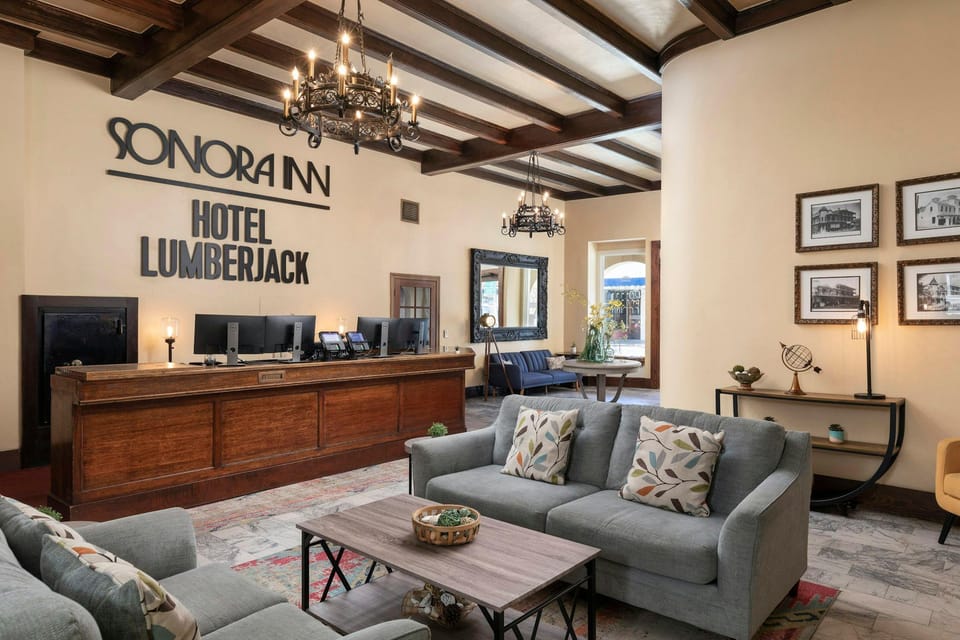 Hotel Lumberjack Hotel in Sonora