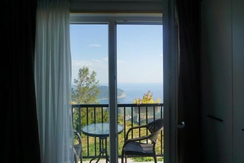 Hill Homes Montenegro Lodge in Budva Municipality