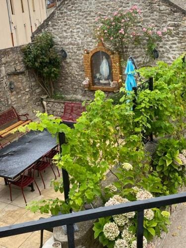 Chez Marie et Angel Hotel in Autun