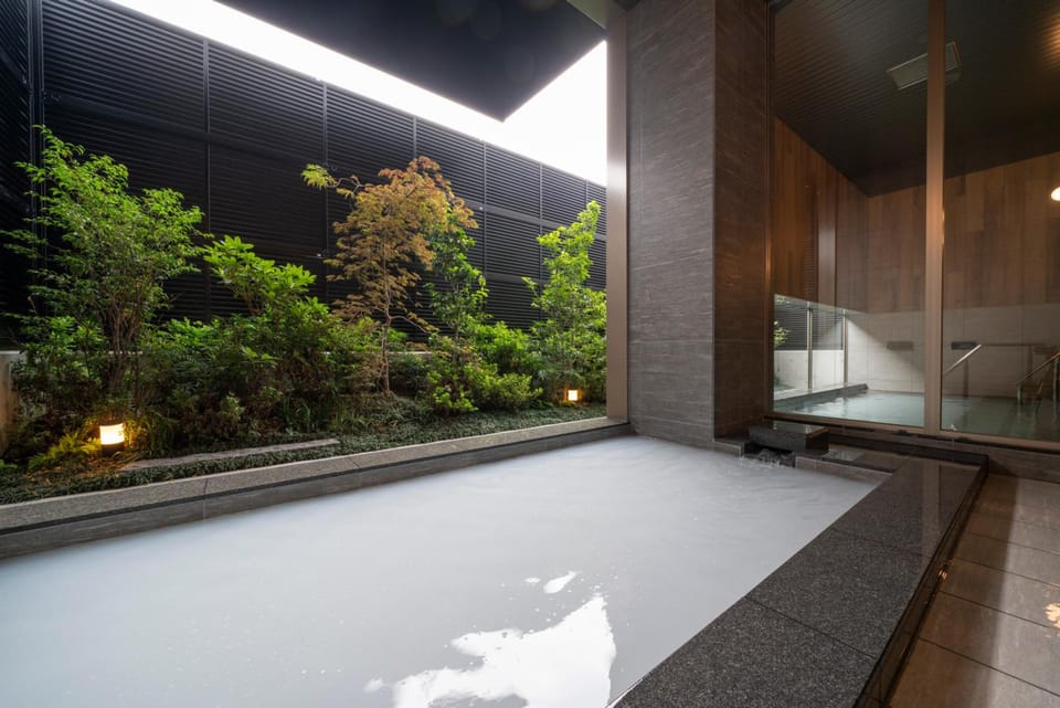 Open air bath