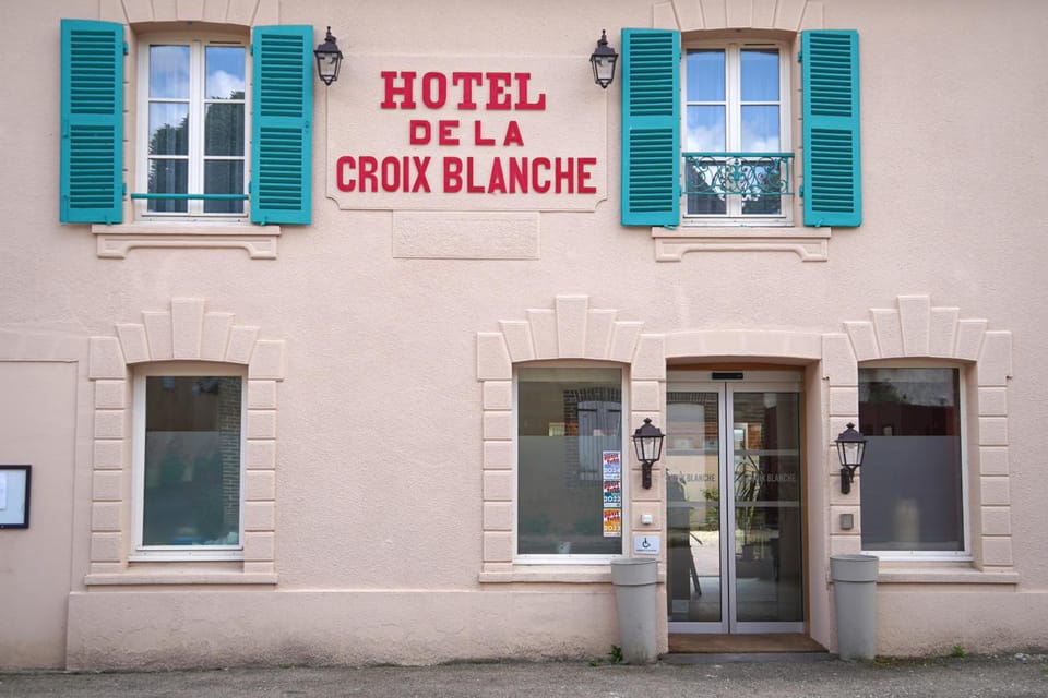 Hotel de la Croix Blanche Hotel in Bourgogne-Franche-Comté
