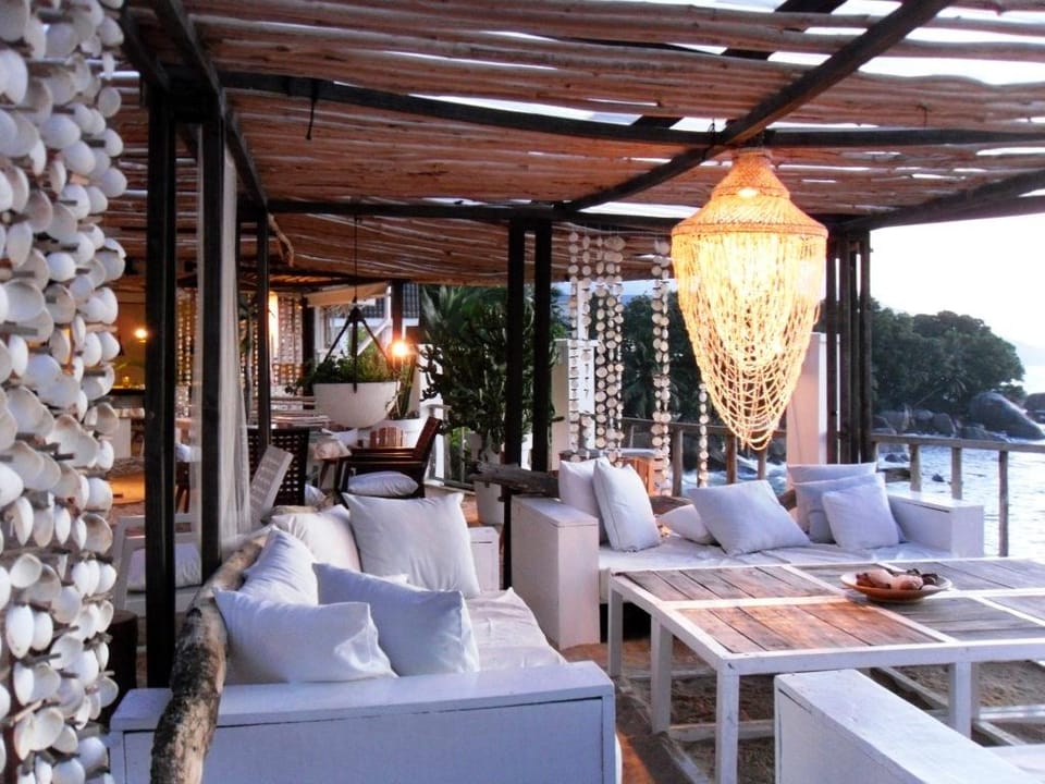 Bar/lounge