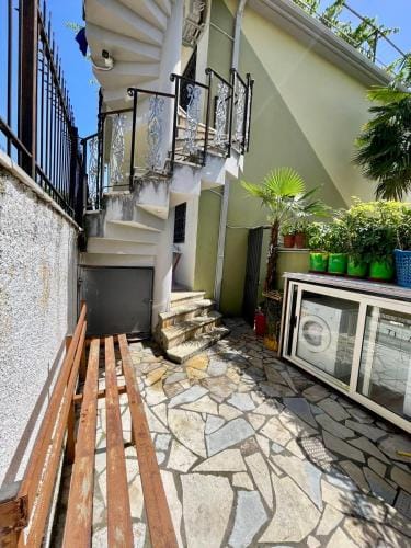 Xhou's Home Hostel in Montenegro