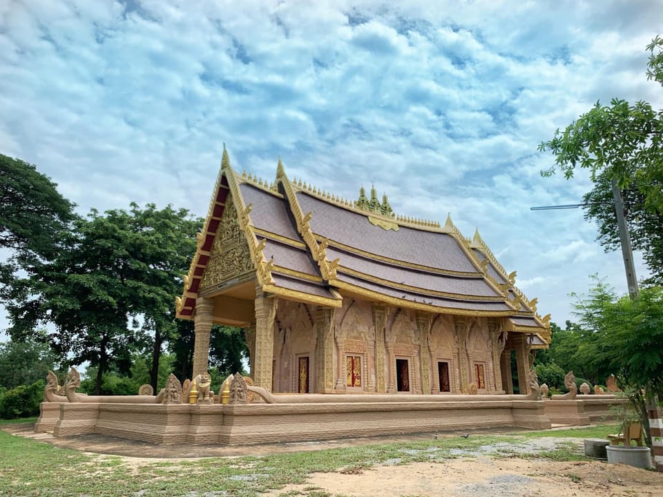 Smile Resort Hotel in Laos