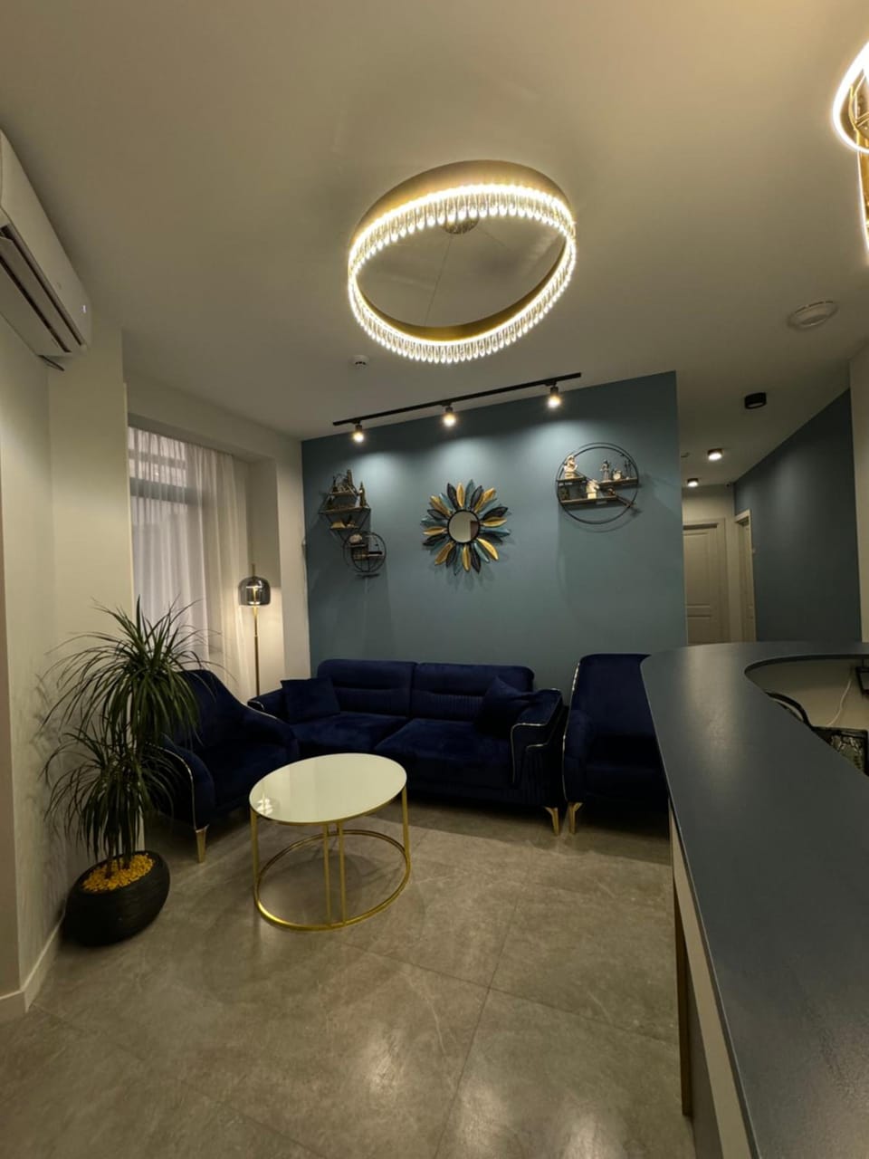Shared lounge/TV area