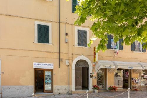 I Due Mondi Rooms Hotel in Portoferraio
