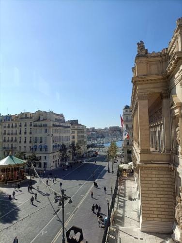 Suite studio entier St Charles, Canebiere, Vieux-Port Appartement Hotel in Marseille