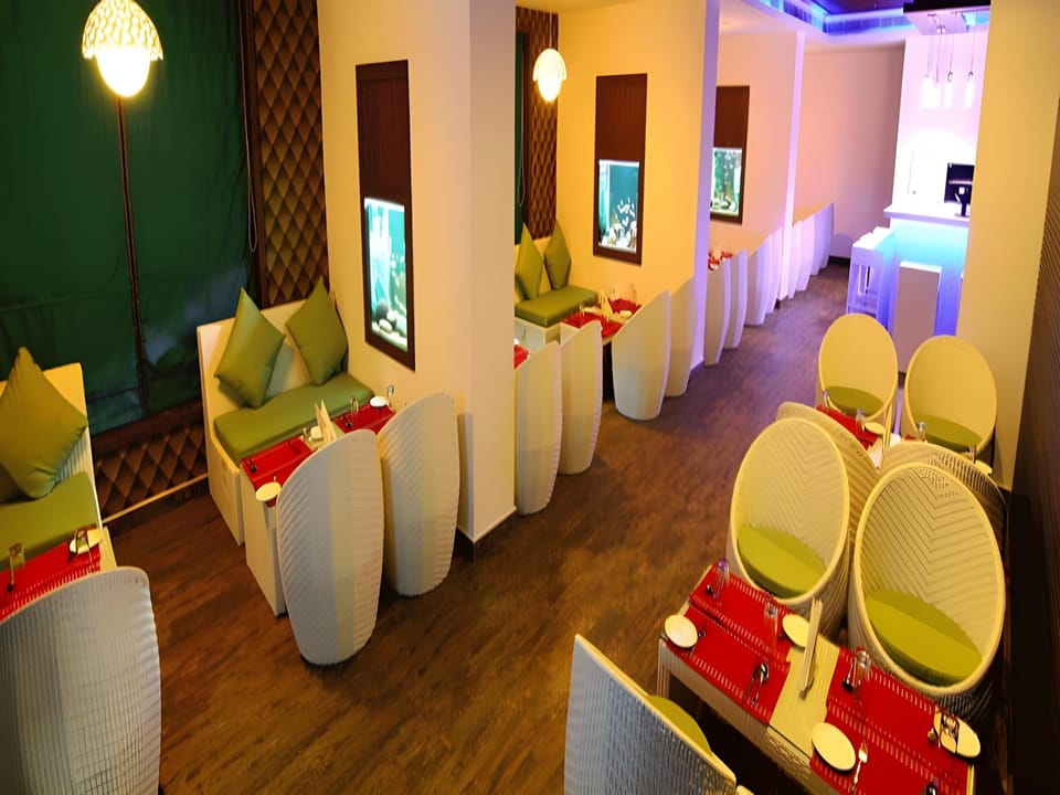 Paravoor Galaxy Hotel Hotel in Vypin