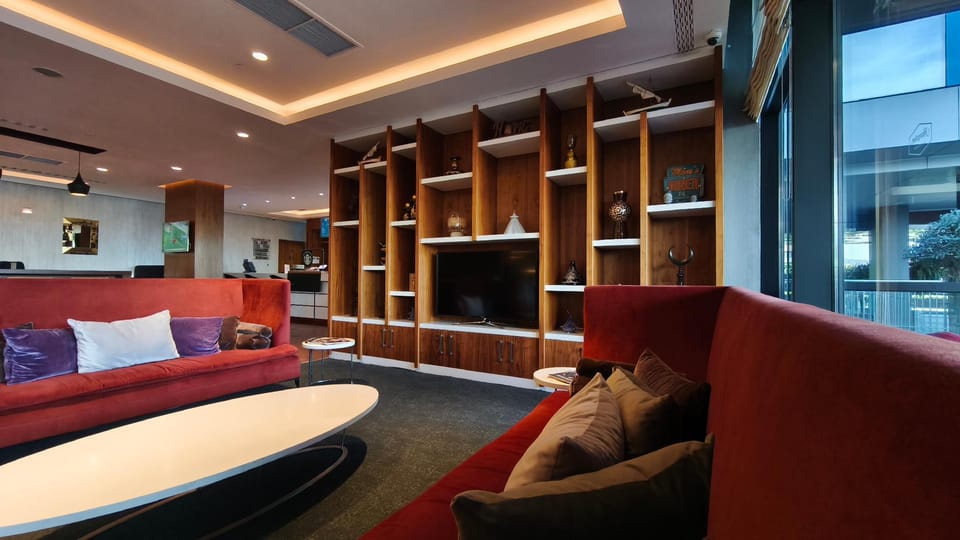 Shared lounge/TV area