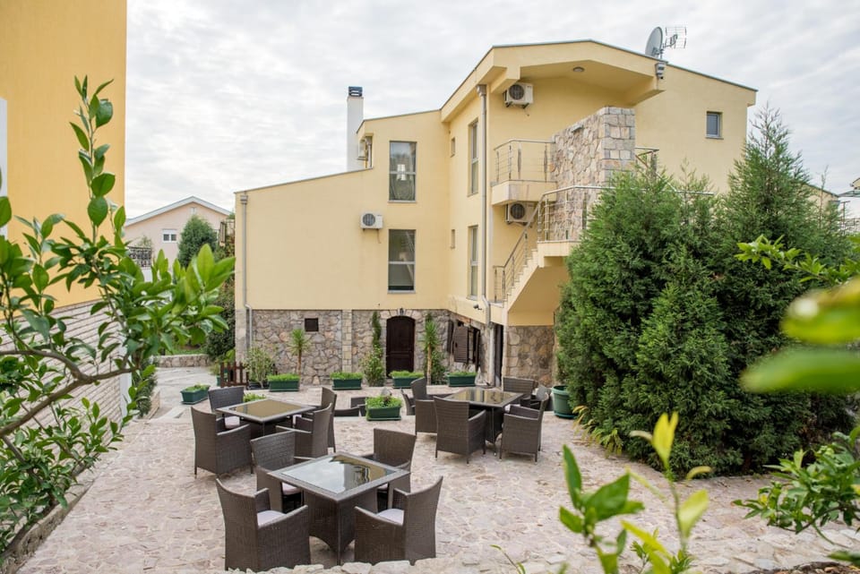 Hotel Crnogorska Kuca Hotel in Podgorica