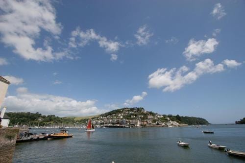 St Elmo House Hotel in Dartmouth