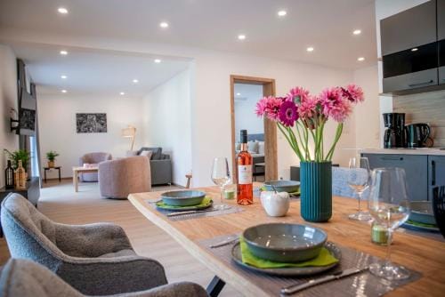 Weingut Erich Serwazi Hotel in Ediger-Eller