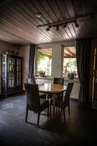 Gasthoeve-De-Drie-Eiken Hotel in Limburg (province)