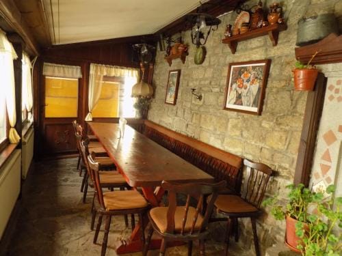 Dona Guest House - Horse Riding Hotel in Plovdiv Province