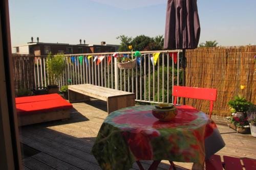 Wild Roses Hotel in Amsterdam
