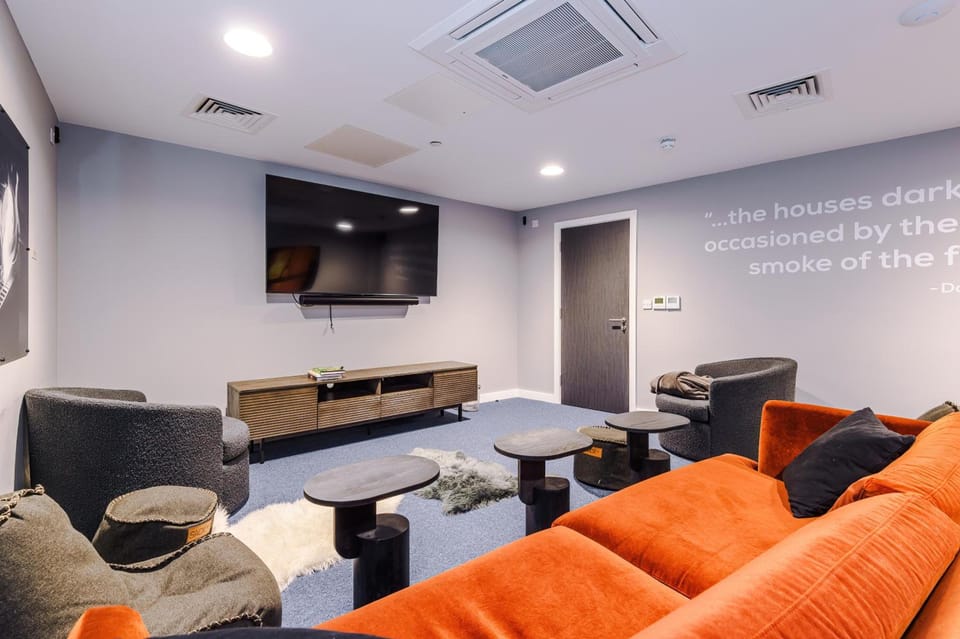 Hilltop Serviced Apartments - Sheffield Hotel in Sheffield