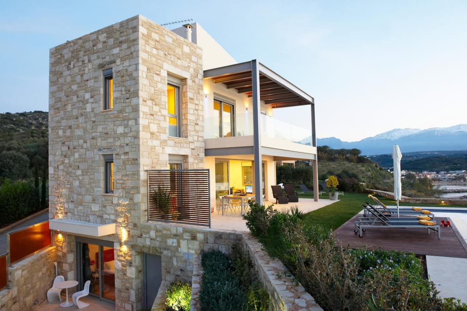 SK Place Luxury Seafront Villas Chania Hotel in Almyrida