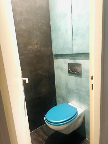 LOFT A 15 MINUTES DE PARIS ET 30 MINUTES DISNEY Hotel in Saint-Maur-des-Fossés