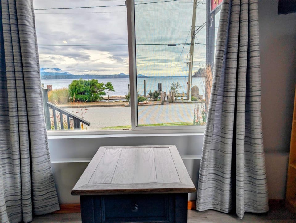 Gordie's Inn & Suites Hotel in Vancouver Island