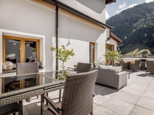 Quality Hosts Arlberg - Haus Pepi Eiter Hotel in Saint Anton am Arlberg