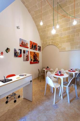 Lo Strazzo - Comfort Rooms Hotel in Matera