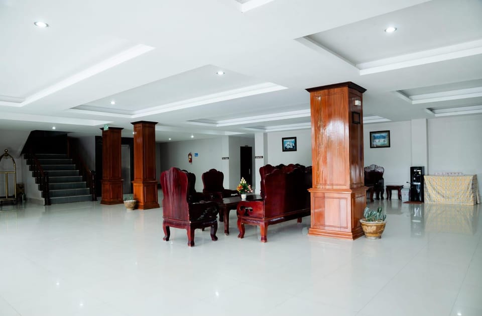 The Grand Riverside Hotel 2 Hotel in Vang Vieng