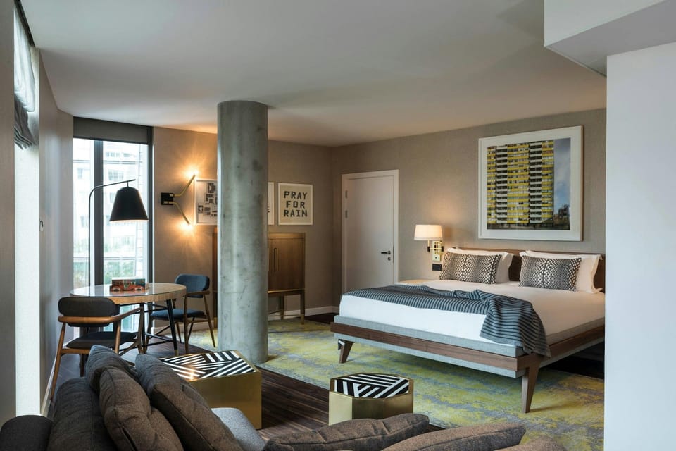 Suite room
