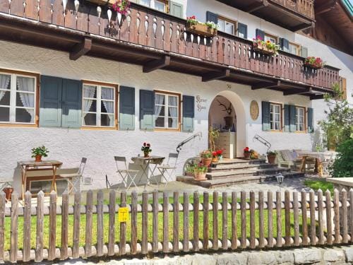 Pension Karner Hotel in Mittenwald