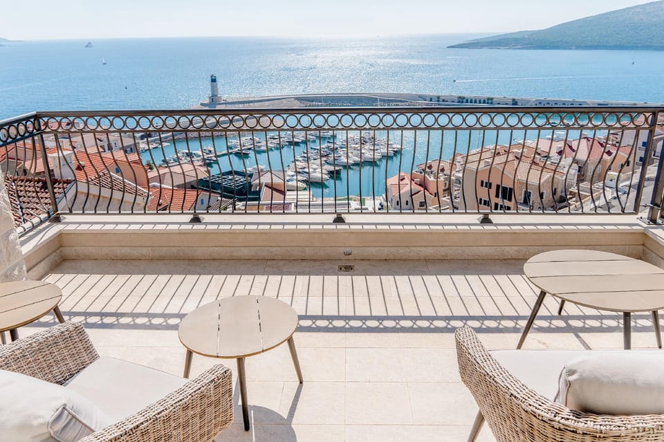 Lustica Bay Vacation Homes Hotel in Kotor Municipality